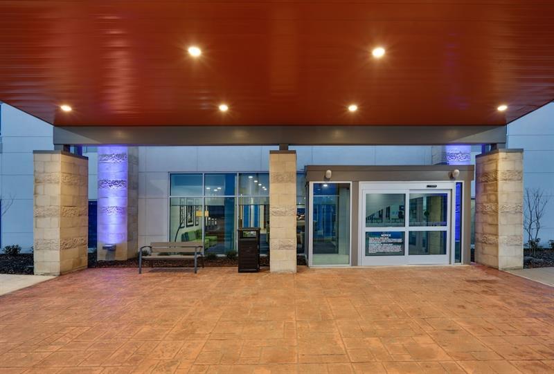 Holiday Inn Express & Suites Plano East - Richardson By Ihg Exterior photo
